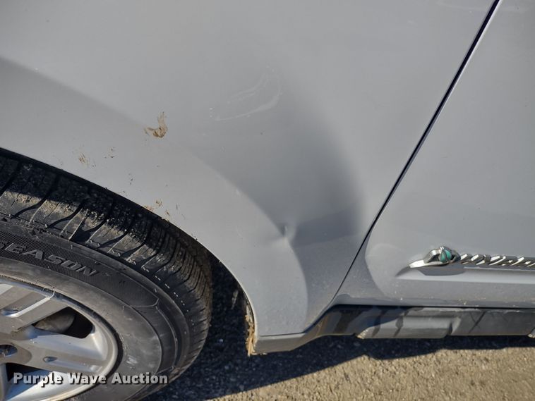 image for item MD9318 2010 Ford Escape Hybrid  SUV