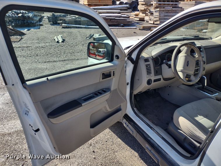 image for item MD9318 2010 Ford Escape Hybrid  SUV