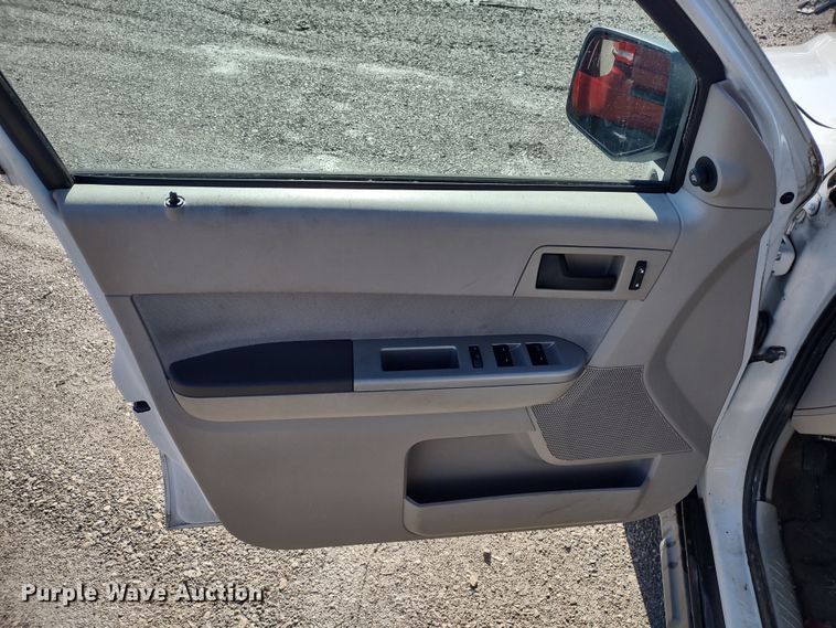 image for item MD9318 2010 Ford Escape Hybrid  SUV