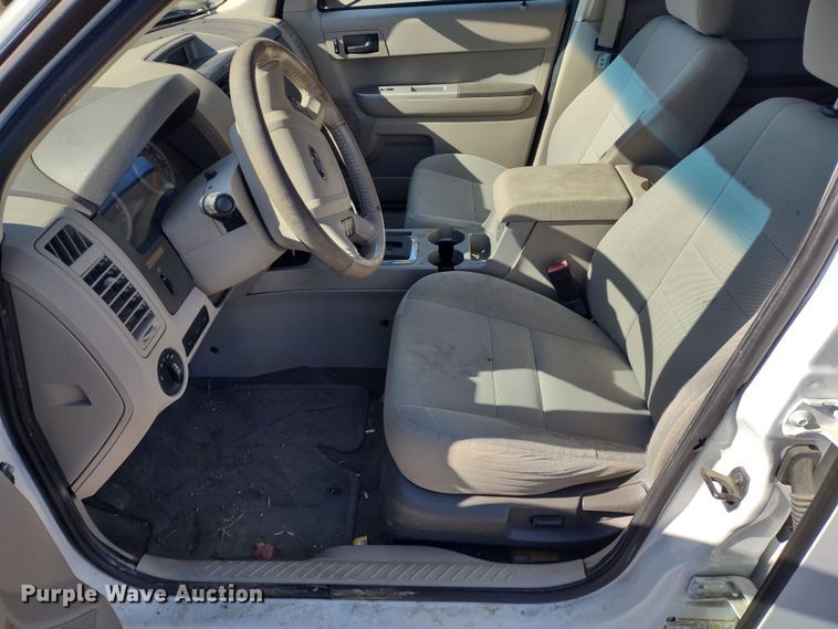 image for item MD9318 2010 Ford Escape Hybrid  SUV