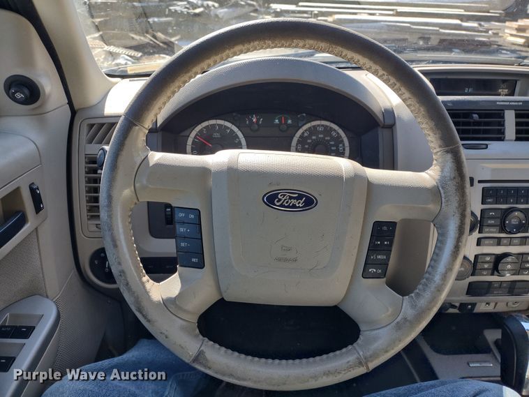 image for item MD9318 2010 Ford Escape Hybrid  SUV