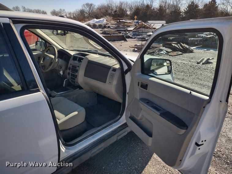 image for item MD9318 2010 Ford Escape Hybrid  SUV