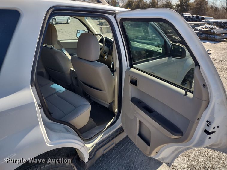 image for item MD9318 2010 Ford Escape Hybrid  SUV