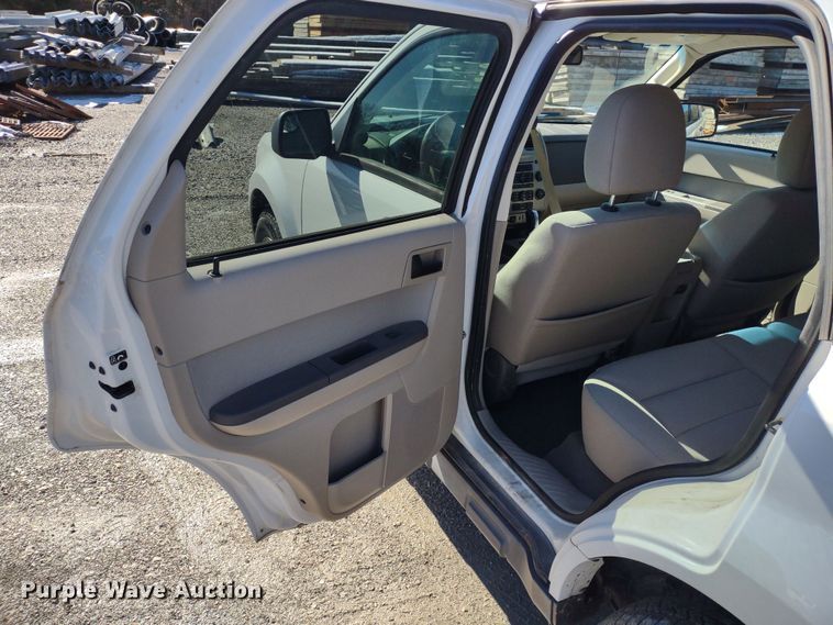 image for item MD9318 2010 Ford Escape Hybrid  SUV