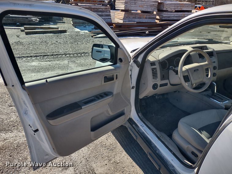 image for item MD9319 2008 Ford Escape Hybrid  SUV