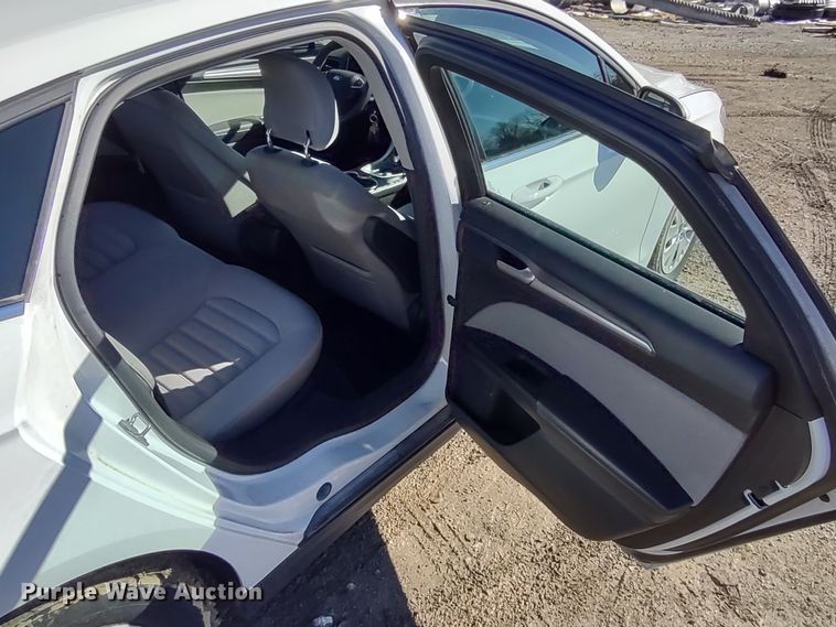 image for item MD9320 2014 Ford Fusion