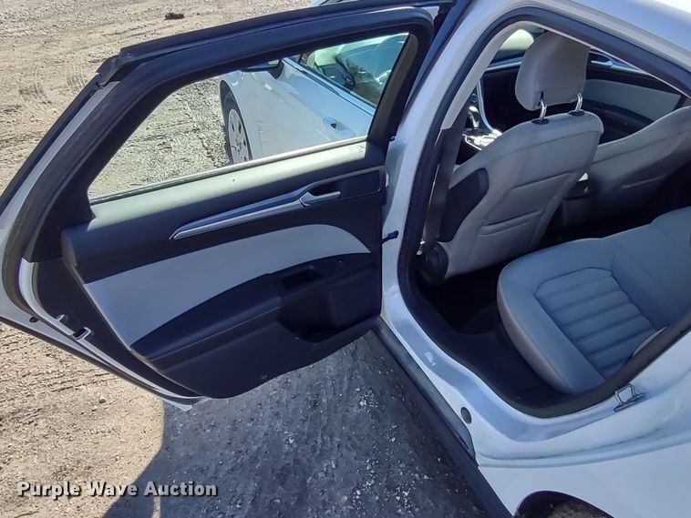 image for item MD9320 2014 Ford Fusion