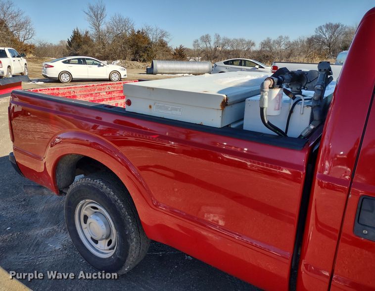 image for item MD9323 2011 Ford F250 Super Duty XL  pickup truck