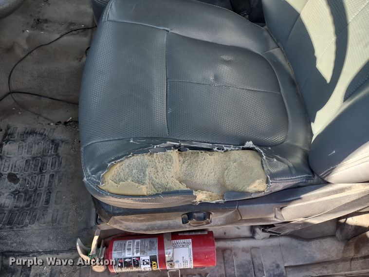 image for item MD9323 2011 Ford F250 Super Duty XL  pickup truck