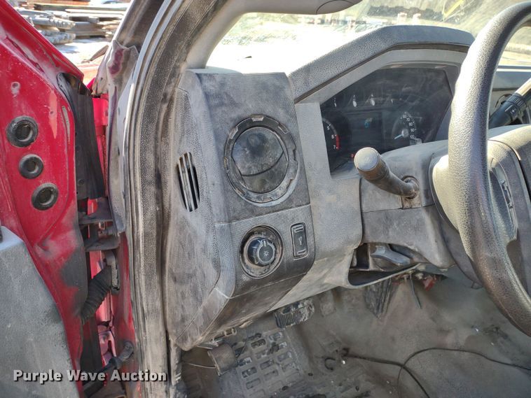 image for item MD9323 2011 Ford F250 Super Duty XL  pickup truck