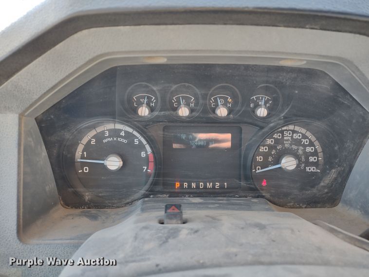 image for item MD9323 2011 Ford F250 Super Duty XL  pickup truck