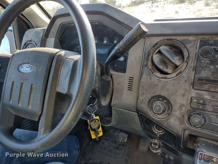 image for item MD9323 2011 Ford F250 Super Duty XL  pickup truck