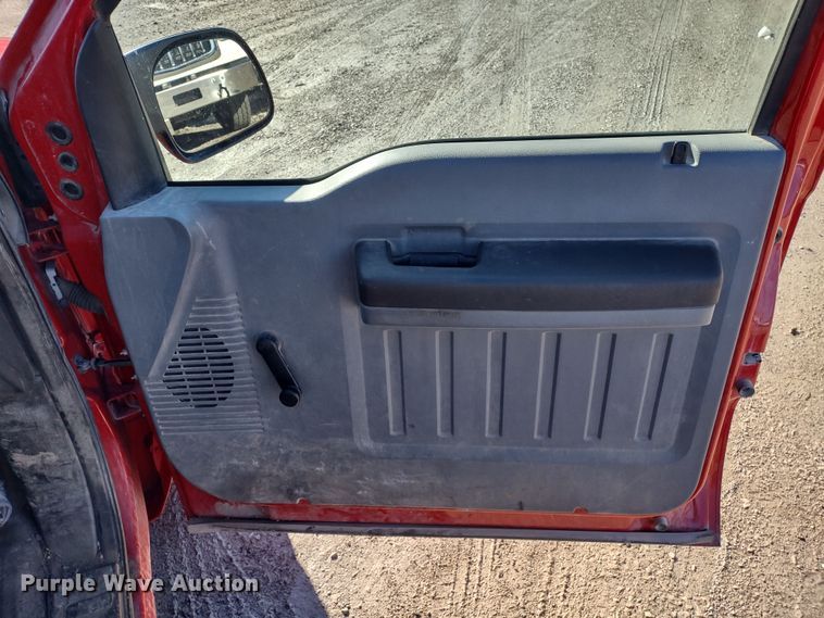 image for item MD9323 2011 Ford F250 Super Duty XL  pickup truck