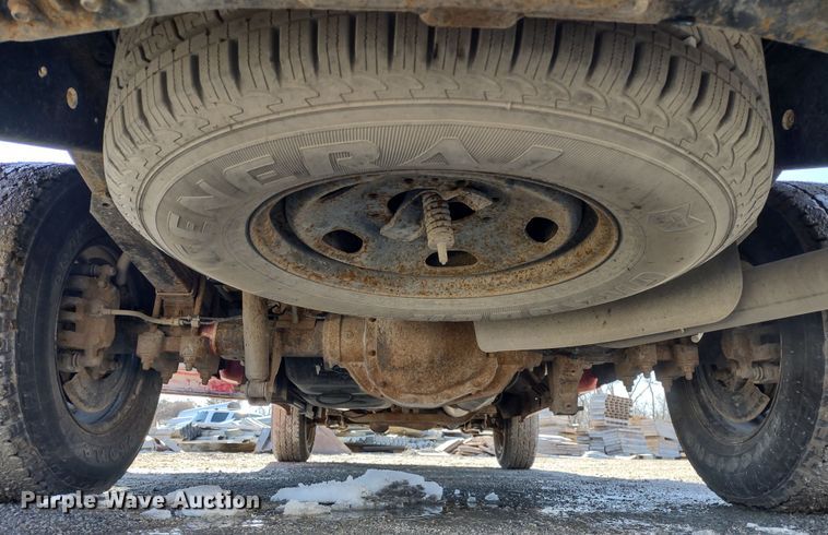 image for item MD9323 2011 Ford F250 Super Duty XL  pickup truck