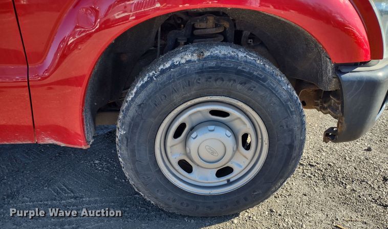 image for item MD9323 2011 Ford F250 Super Duty XL  pickup truck