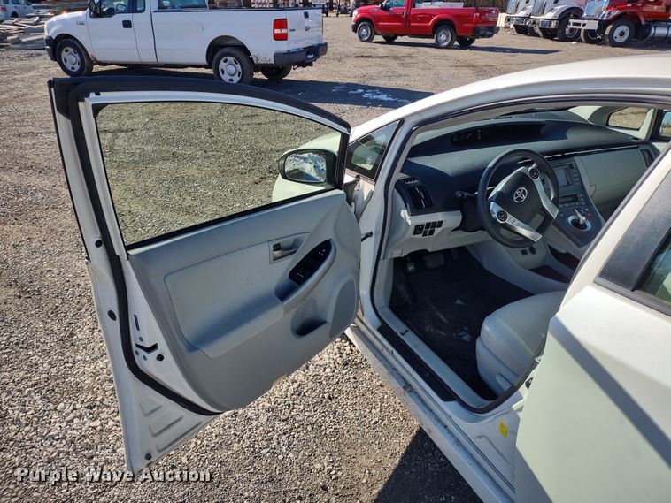 image for item MD9324 2012 Toyota Prius