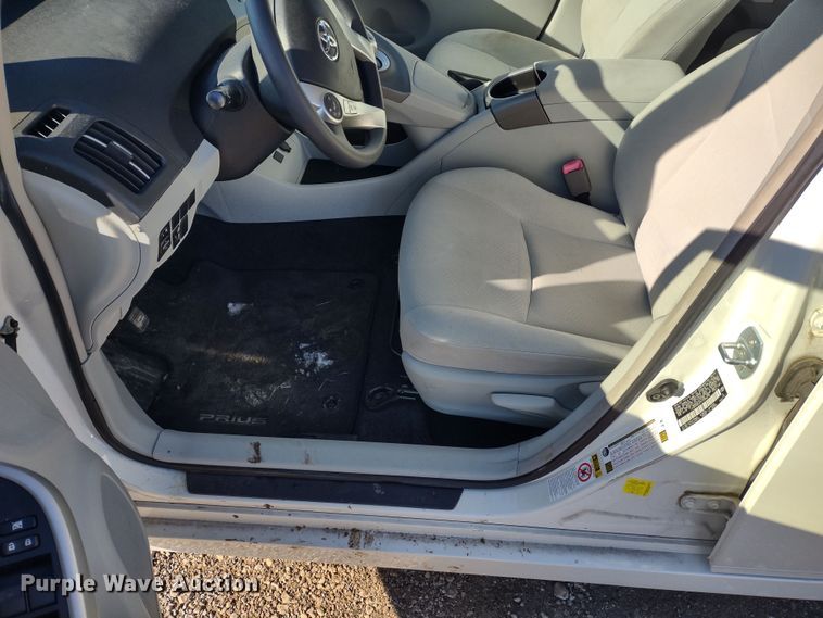 image for item MD9324 2012 Toyota Prius