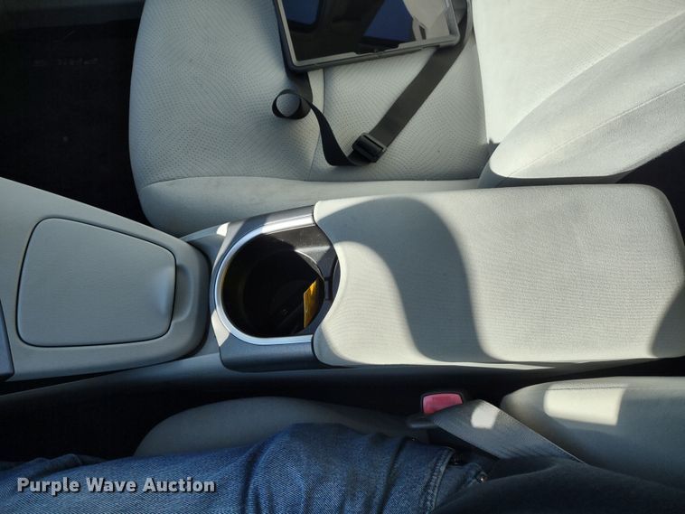 image for item MD9324 2012 Toyota Prius