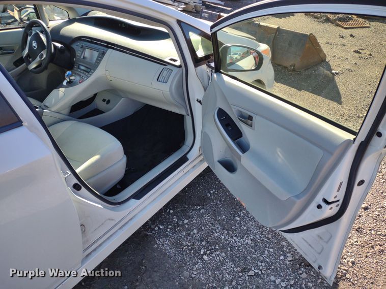 image for item MD9324 2012 Toyota Prius