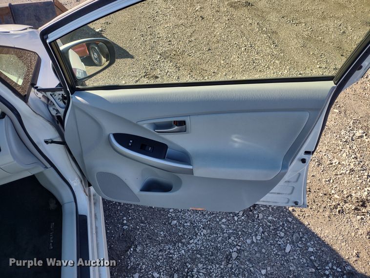 image for item MD9324 2012 Toyota Prius