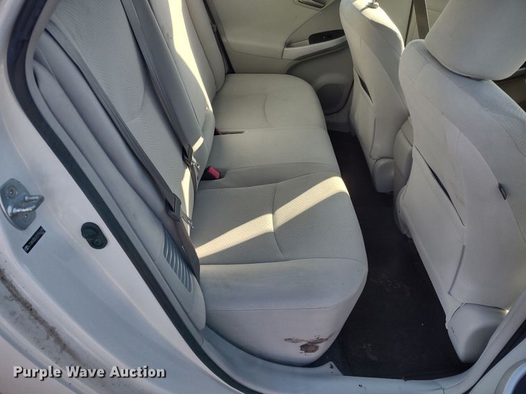 image for item MD9324 2012 Toyota Prius