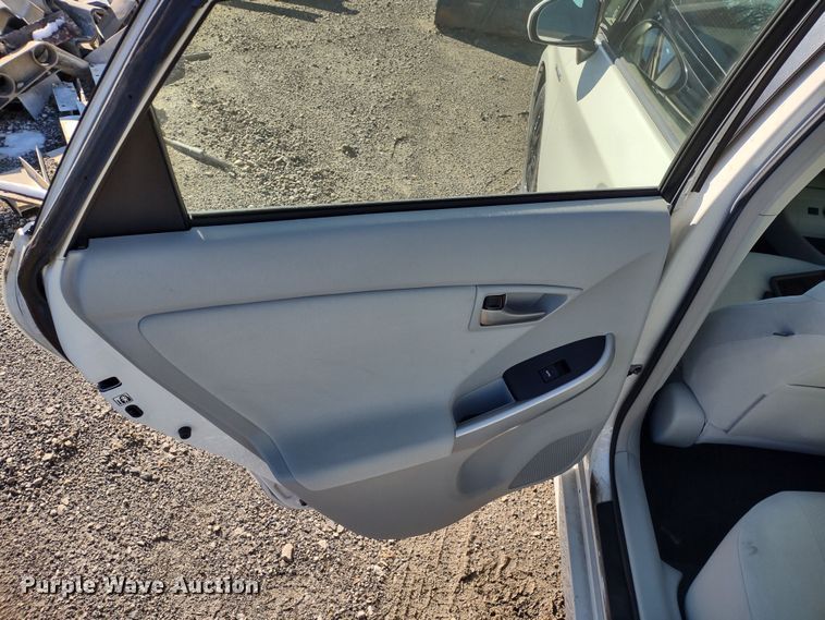 image for item MD9324 2012 Toyota Prius