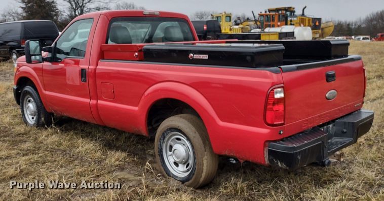 image for item MD9325 2012 Ford F250 Super Duty XL  pickup truck