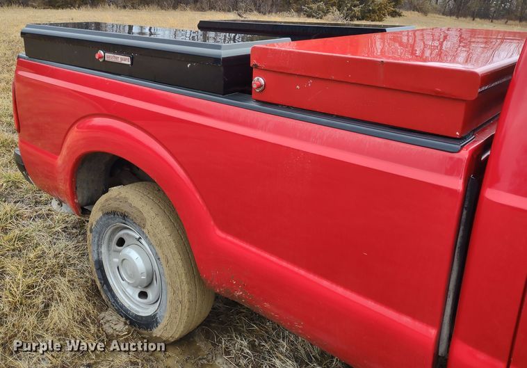 image for item MD9325 2012 Ford F250 Super Duty XL  pickup truck