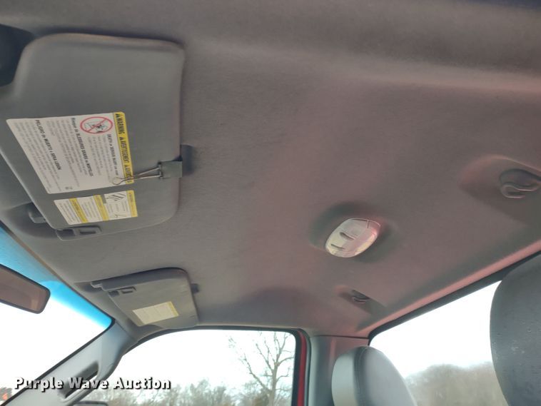 image for item MD9325 2012 Ford F250 Super Duty XL  pickup truck