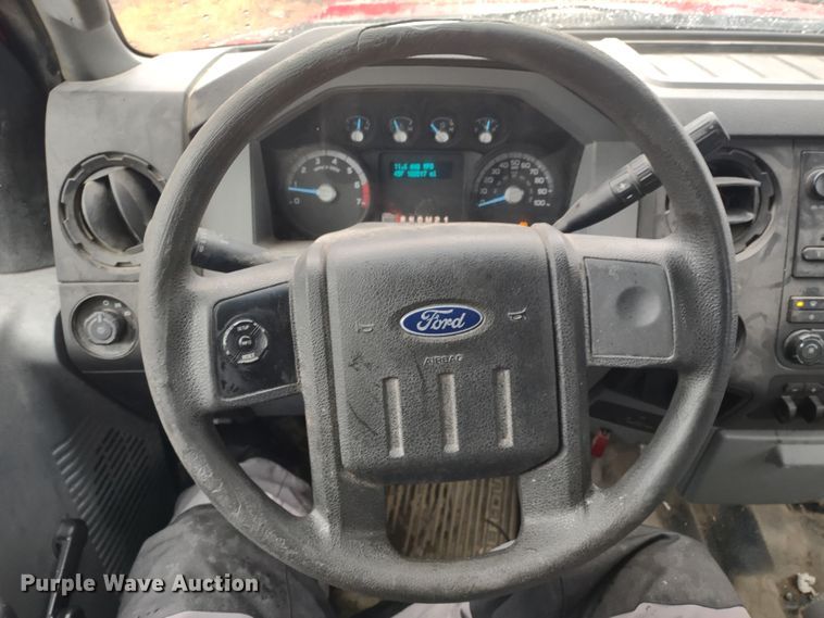 image for item MD9325 2012 Ford F250 Super Duty XL  pickup truck