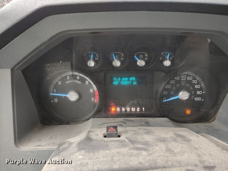 image for item MD9325 2012 Ford F250 Super Duty XL  pickup truck