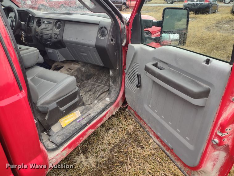 image for item MD9325 2012 Ford F250 Super Duty XL  pickup truck