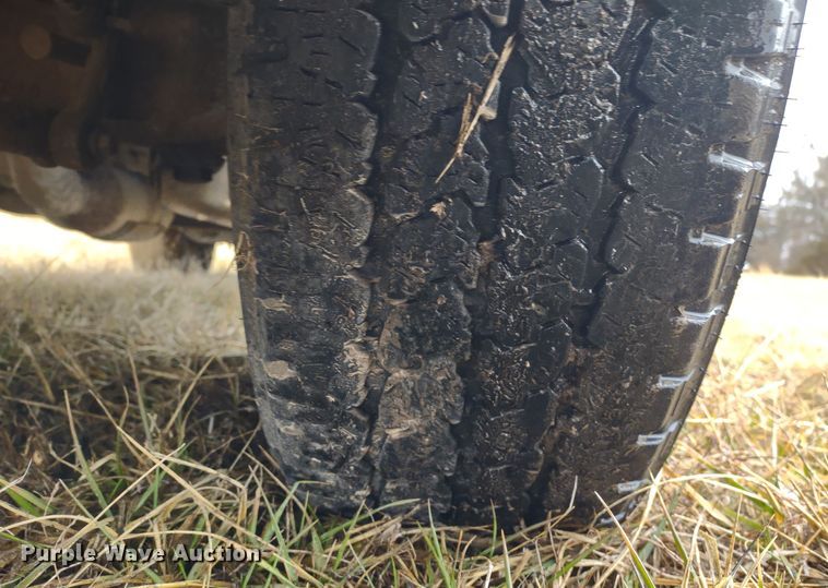 image for item MD9325 2012 Ford F250 Super Duty XL  pickup truck