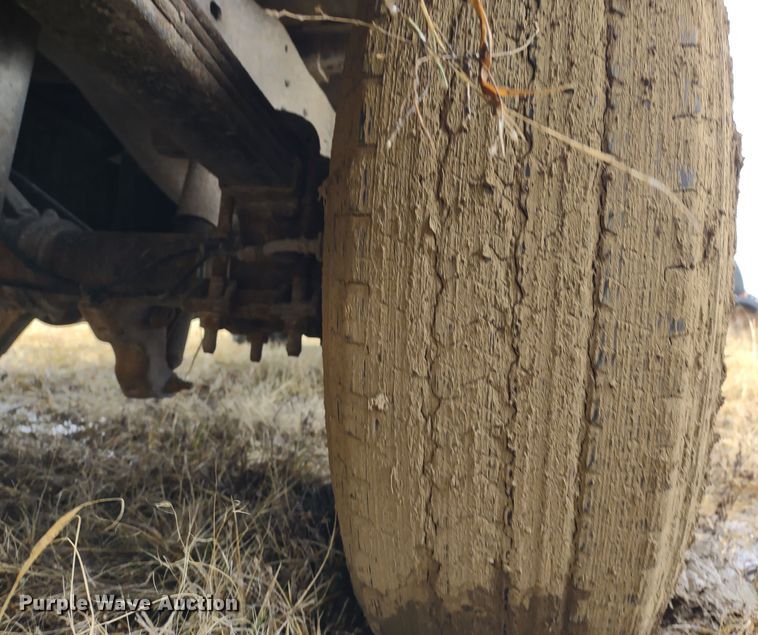 image for item MD9325 2012 Ford F250 Super Duty XL  pickup truck