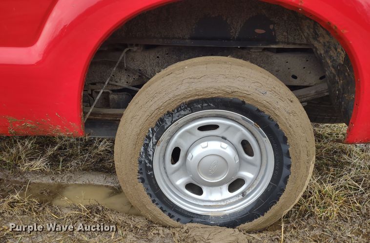 image for item MD9325 2012 Ford F250 Super Duty XL  pickup truck