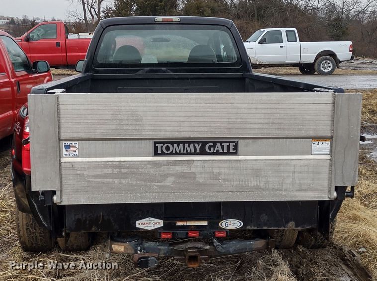 image for item MD9326 2008 Ford F350 Super Duty  pickup truck