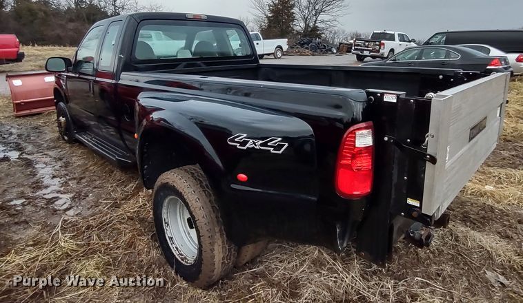 image for item MD9326 2008 Ford F350 Super Duty  pickup truck