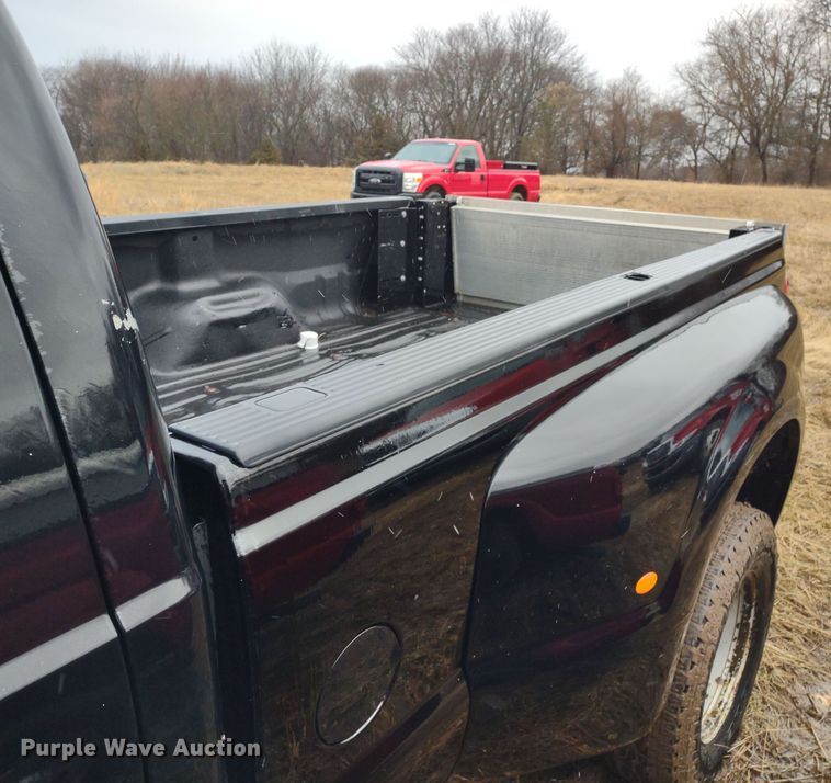 image for item MD9326 2008 Ford F350 Super Duty  pickup truck