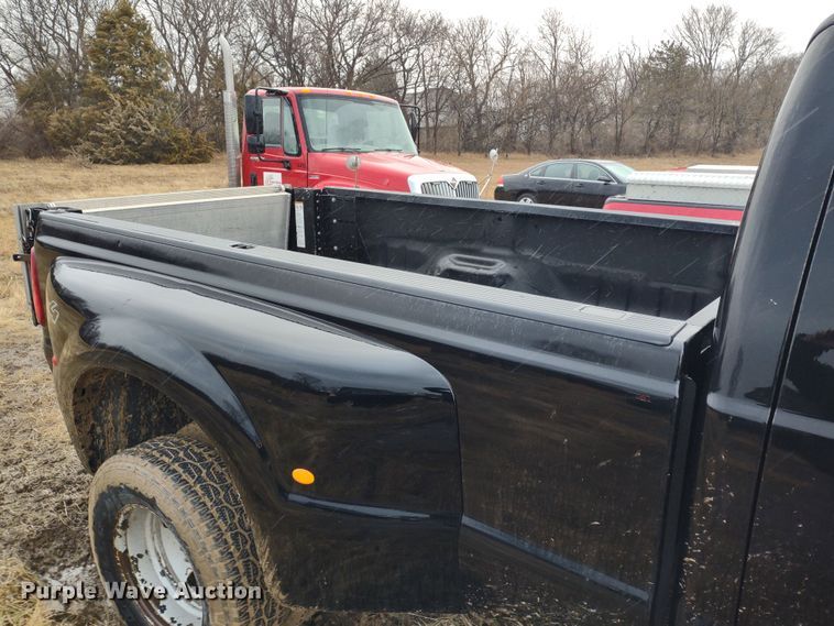 image for item MD9326 2008 Ford F350 Super Duty  pickup truck