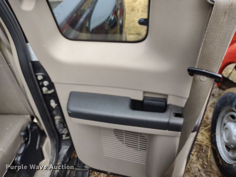 image for item MD9326 2008 Ford F350 Super Duty  pickup truck