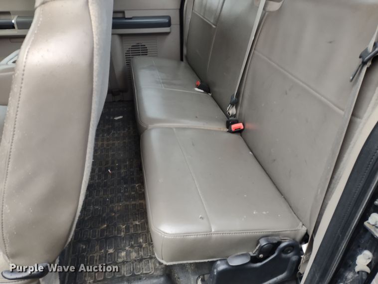 image for item MD9326 2008 Ford F350 Super Duty  pickup truck