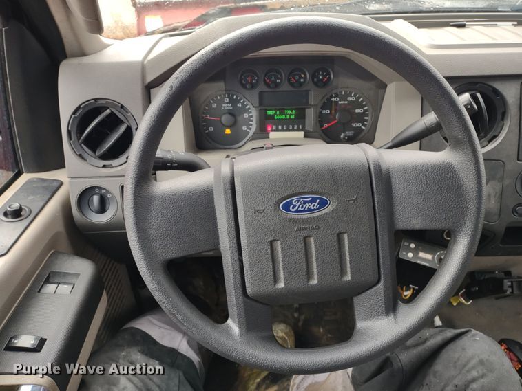 image for item MD9326 2008 Ford F350 Super Duty  pickup truck