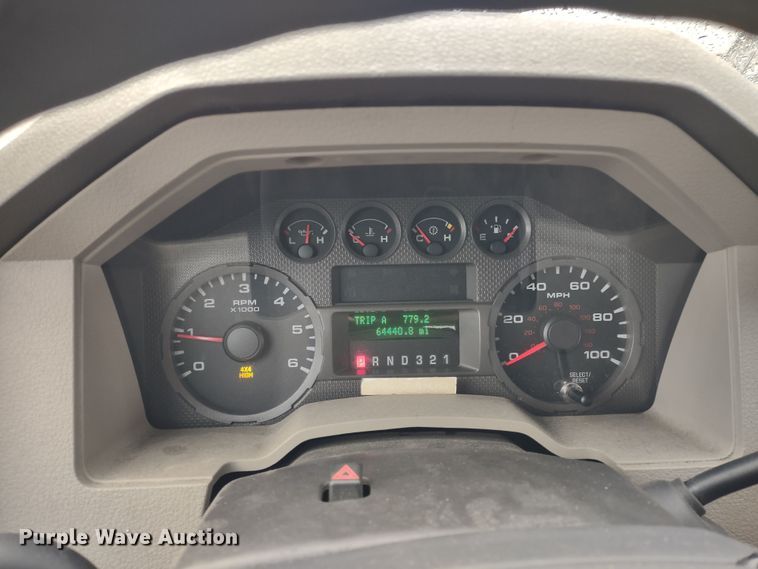 image for item MD9326 2008 Ford F350 Super Duty  pickup truck