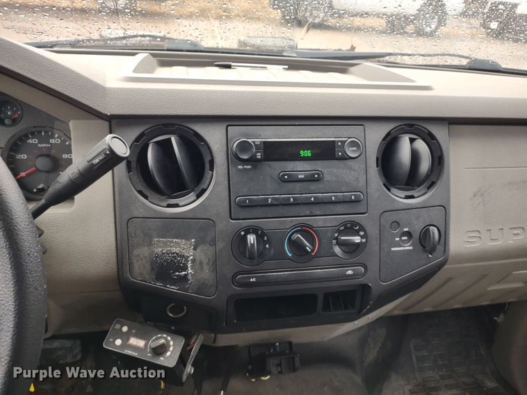 image for item MD9326 2008 Ford F350 Super Duty  pickup truck