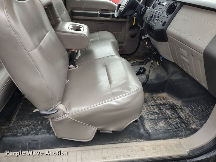 image for item MD9326 2008 Ford F350 Super Duty  pickup truck