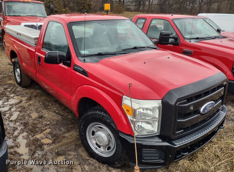 image for item MD9327 2011 Ford F250 Super Duty XL  pickup truck