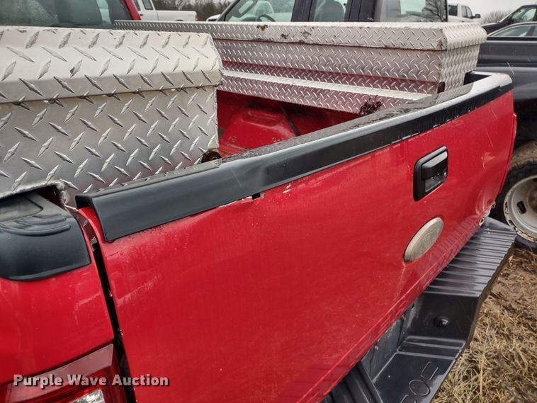 image for item MD9327 2011 Ford F250 Super Duty XL  pickup truck