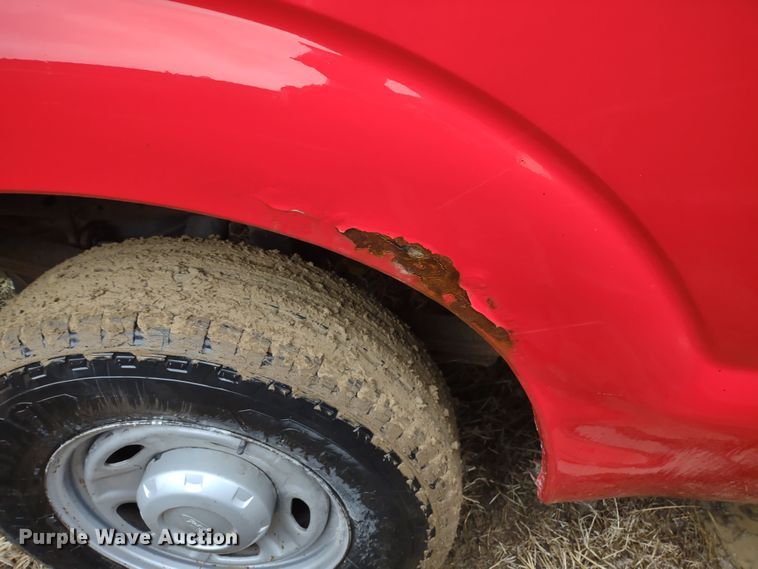 image for item MD9327 2011 Ford F250 Super Duty XL  pickup truck