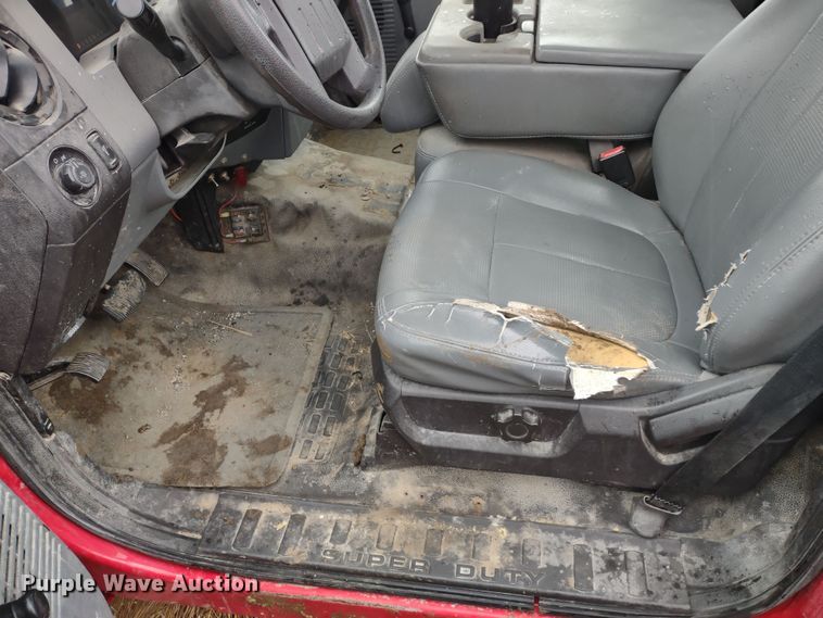 image for item MD9327 2011 Ford F250 Super Duty XL  pickup truck