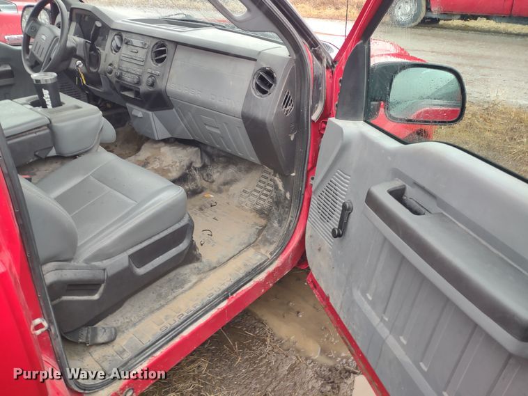 image for item MD9327 2011 Ford F250 Super Duty XL  pickup truck